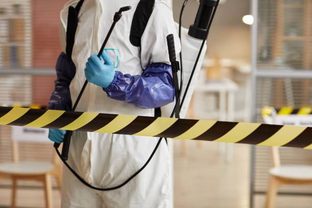 Professional Biohazard technician working in Midway, AR